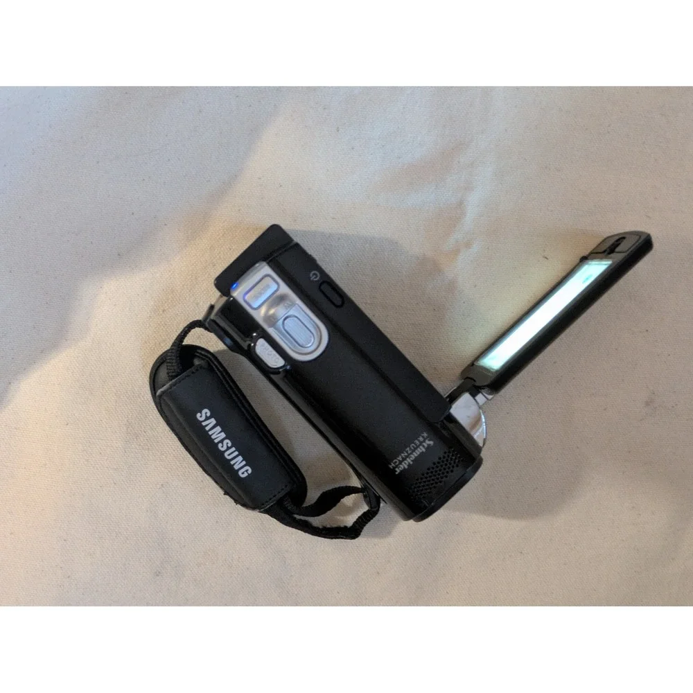 Samsung SMX-F40 Black Digital Camcorder‎ 65x Intelli-Zoom Schneider Lens Working